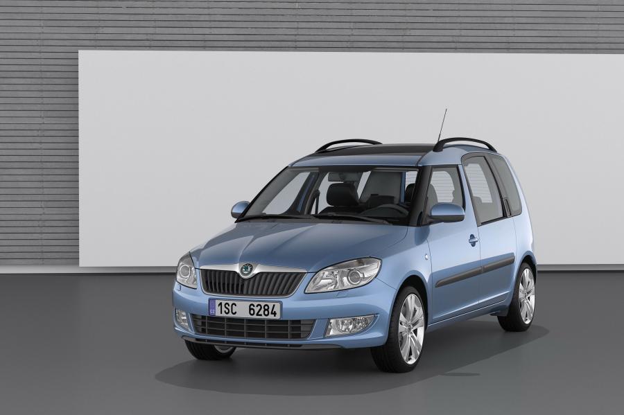  Skoda Roomster 2010 года  (фото 43 из 46)